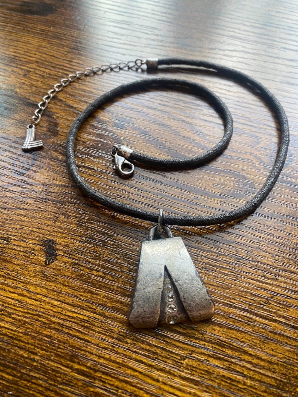 So Rachel Longaberger Trapezoid Pendant Necklace w/ Pouch & Box - Picture 4 of 14